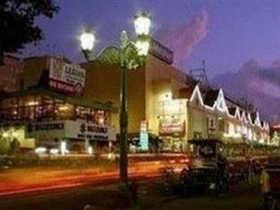 Uny Hotel